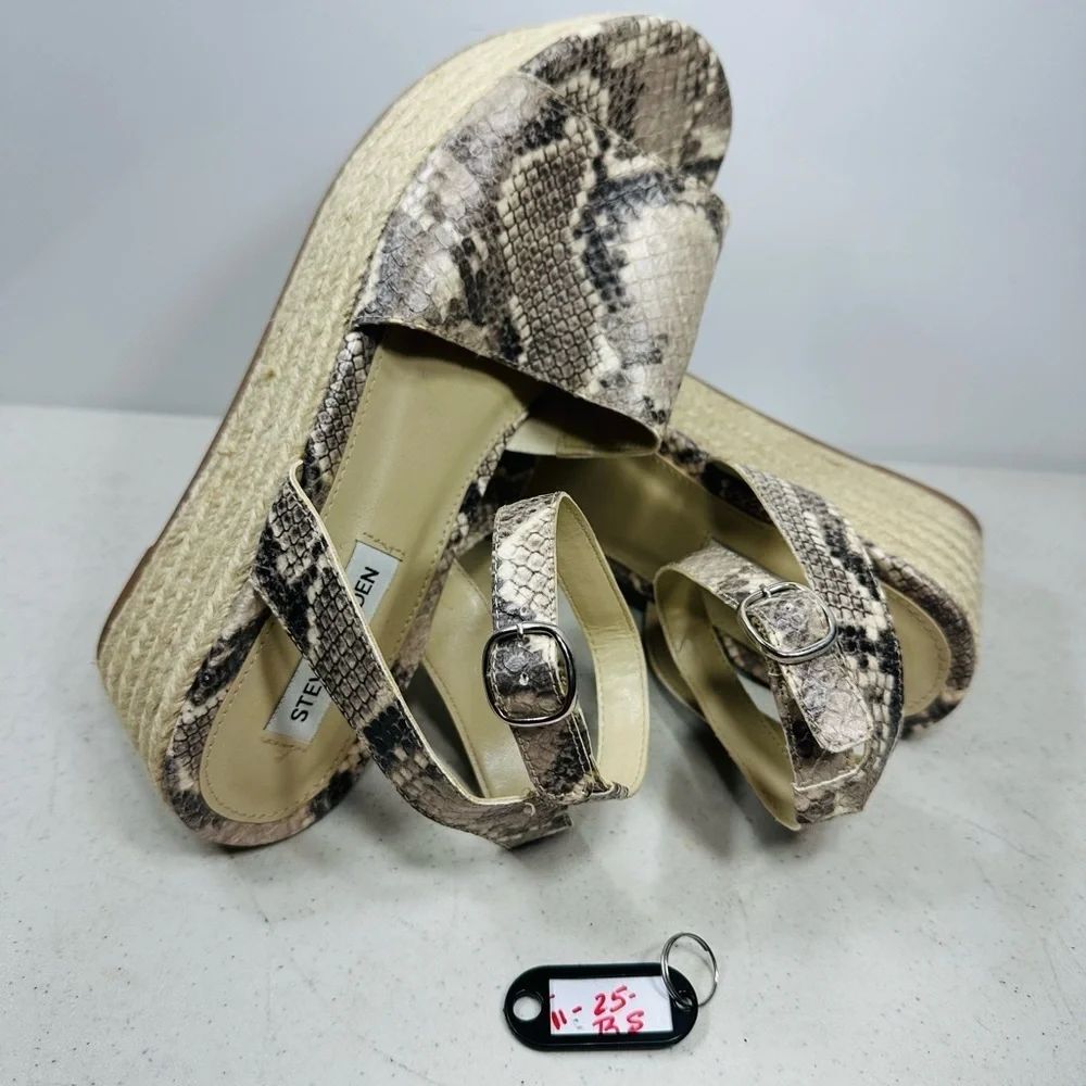 Steve Madden Snake Print Platform Sandals size